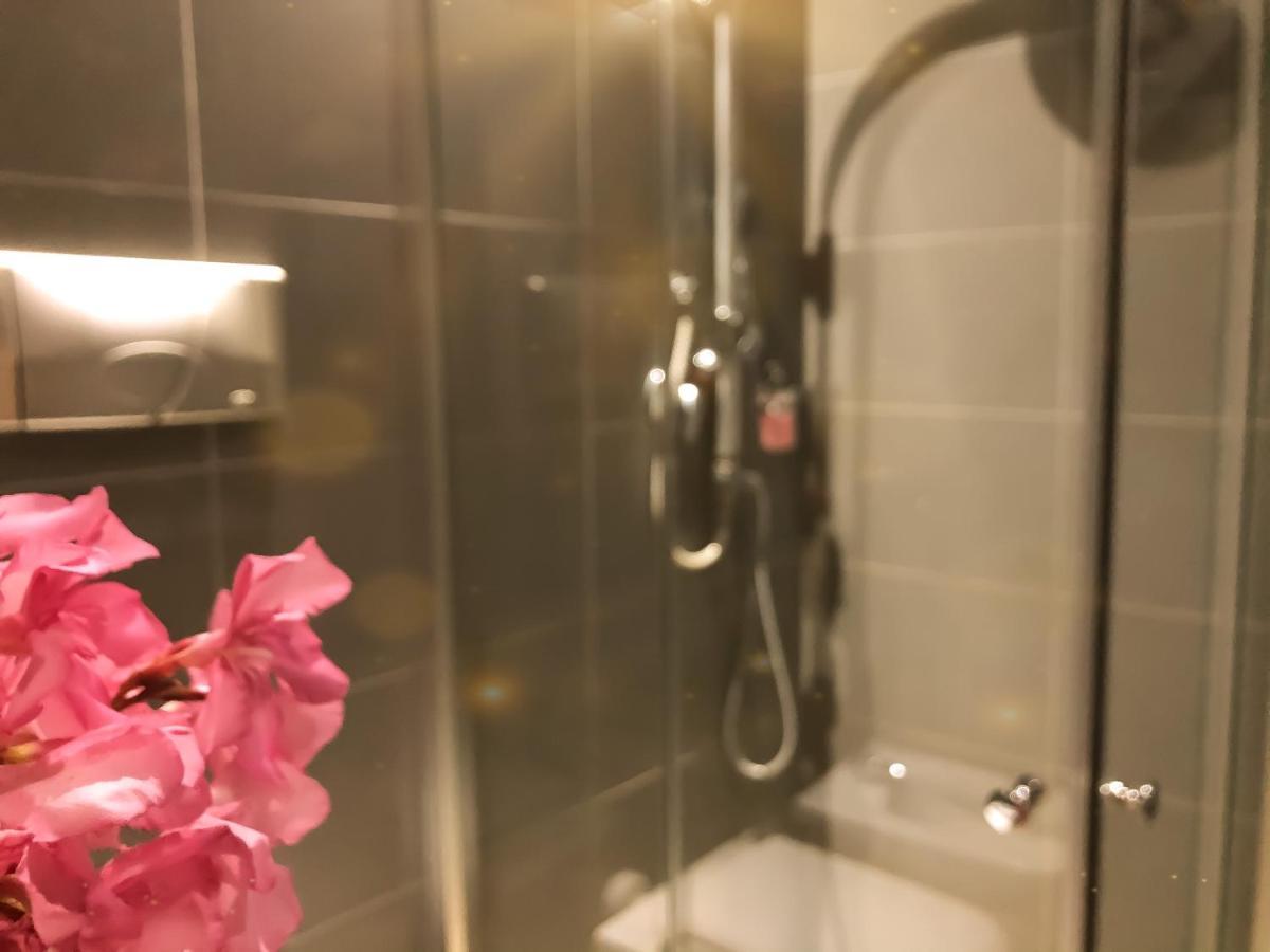 Arifi Hotel 4*