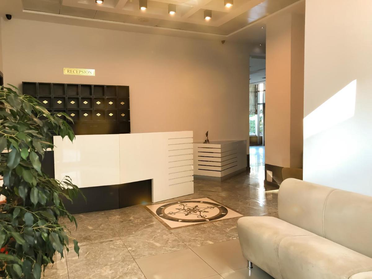 Arifi Hotel