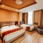 Hotel Arifi