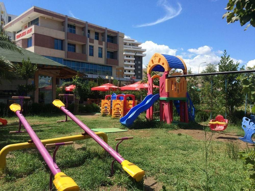 Hotel Arifi